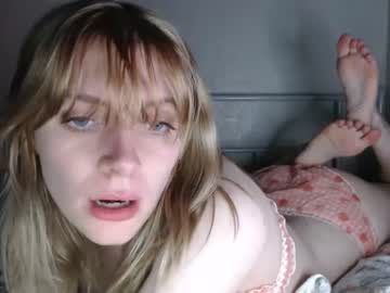 girl Cam Girls Get Busy With Their Dildos With No Shame with dumbdoll9