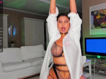 girl
        i_n_d_i_c_a cam image #460141