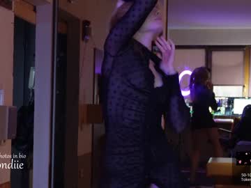 girl
        bestblondiiecb cam image #993508