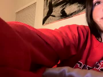girl
        alexilott cam image #1608137