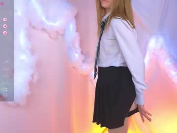 girl
        alisia_spinnet cam image #6351405
