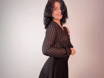 girl
        dorio___s cam image #2662794