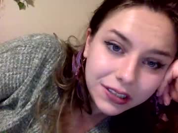 girl
        lillypadgrl cam image #2693088