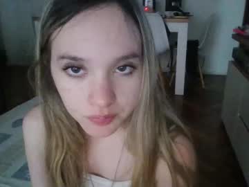 girl
        pinkilola cam image #5665525