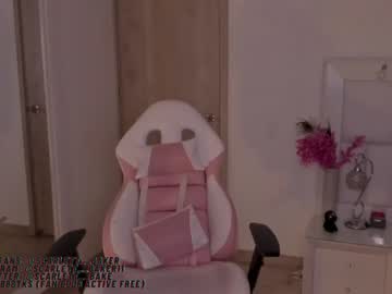 girl
        scarlett__baker cam image #1578028