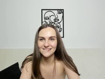 girl
        iris_blossom_ cam image #1052313