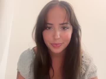 girl
        seraphinagrey cam image #4355907