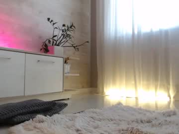 girl
        meryfoxxx cam image #2457053