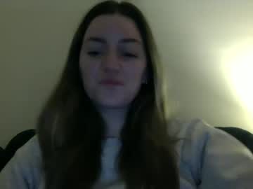 girl
        yourwetdreamddd cam image #3639759