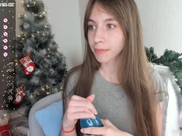 girl
        catherinemahoney cam image #432661