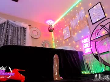 girl
        milf_lacey cam image #801338