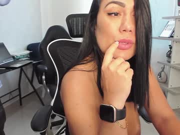 couple
        emillybrowm cam image #203431