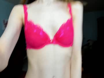 girl
        ergensdam cam image #569826