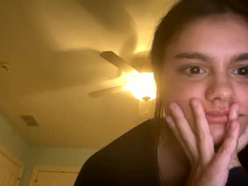 girl
        iheartyourdick69 cam image #4517303