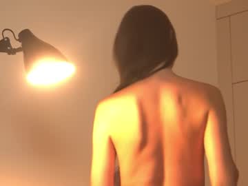 girl
        via_olivia cam image #4578910