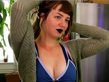 girl
        maeveminx cam image #2502923