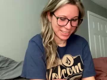 girl
        texas_blonde cam image #2451341
