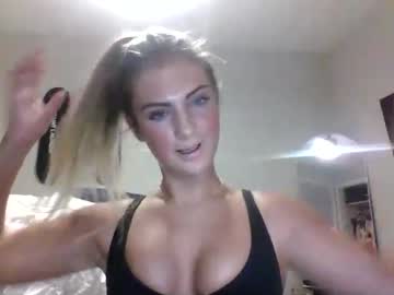 girl
        lovelyaveryy cam image #5301157