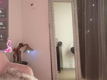 girl
        mysticxkitty cam image #4809260