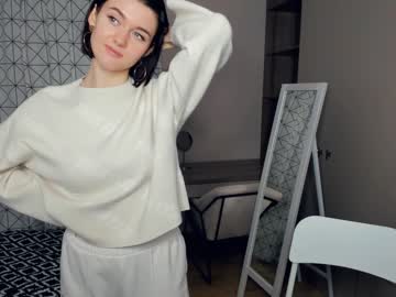 girl
        mias_energy cam image #3071592