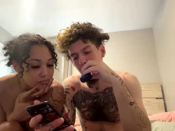 couple
        smalldickstillwork cam image #5675310