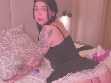 girl
        baby_betty cam image #170926