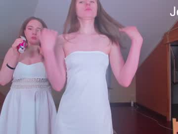 girl
        x_jesse_x cam image #3422030