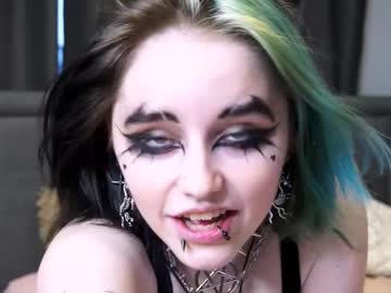 girl
        gemmafulwood cam image #6601394