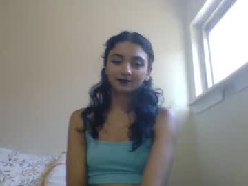 girl
        dreamymermaid cam image #1758732