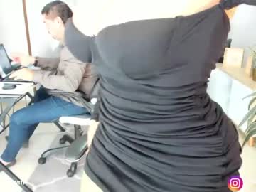 couple
        emillybrowm cam image #2508966