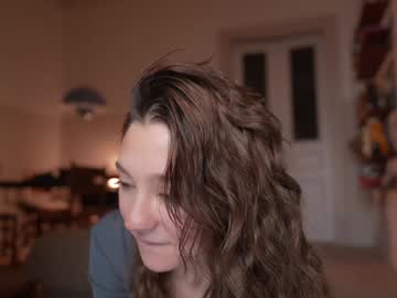 girl
        mia_elfie cam image #6508140