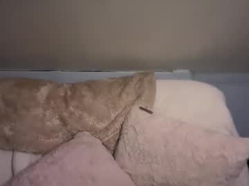 girl
        pirdybirdyxo cam image #6032376