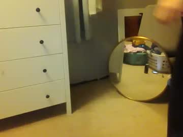 girl
        shybaby2269 cam image #3159561