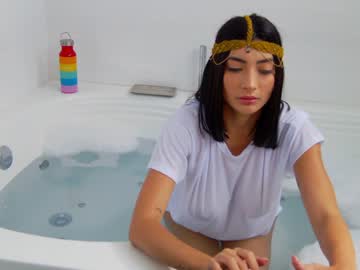 girl
        letiziafulkers1 cam image #211037