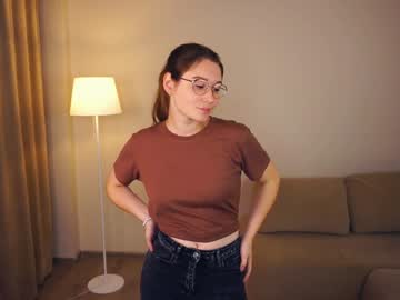 girl
        odelynaclay cam image #5125679