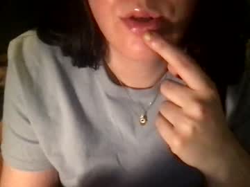 girl
        420fairy666 cam image #3957707