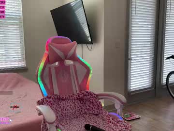 girl
        princess_cece cam image #6448262