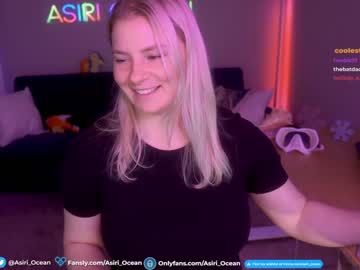girl
        asiri_ocean cam image #3221881