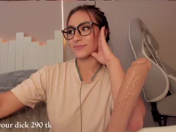 girl
        bellaxxx_ cam image #1374440