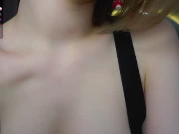 girl
        odeliabrownell cam image #5260316