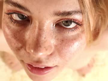 girl
        barbaraweb cam image #1166179