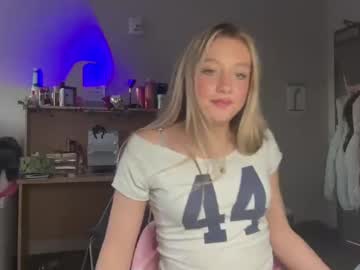 girl
        lexaarose05 cam image #6089074