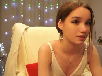 girl
        harrieteasley cam image #5892040