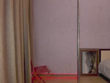girl
        candy_campbell cam image #2022055