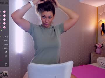 girl
        stifler_mommy cam image #1171434