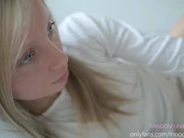 girl
        pureangeldolores cam image #2637466