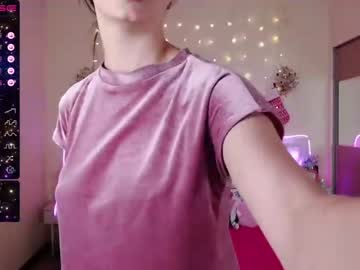 girl
        queen_kitty1818 cam image #497840