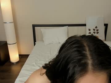 girl
        theaharrie cam image #4822698