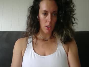 girl
        sixfootsiren cam image #4780700