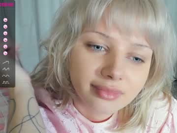 girl
        melissacarterr cam image #497891